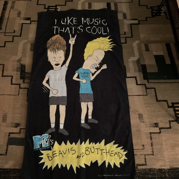 Velour terrycloth towel featuring Beavis and Butt-Head from MTV - Picture 3 of 7